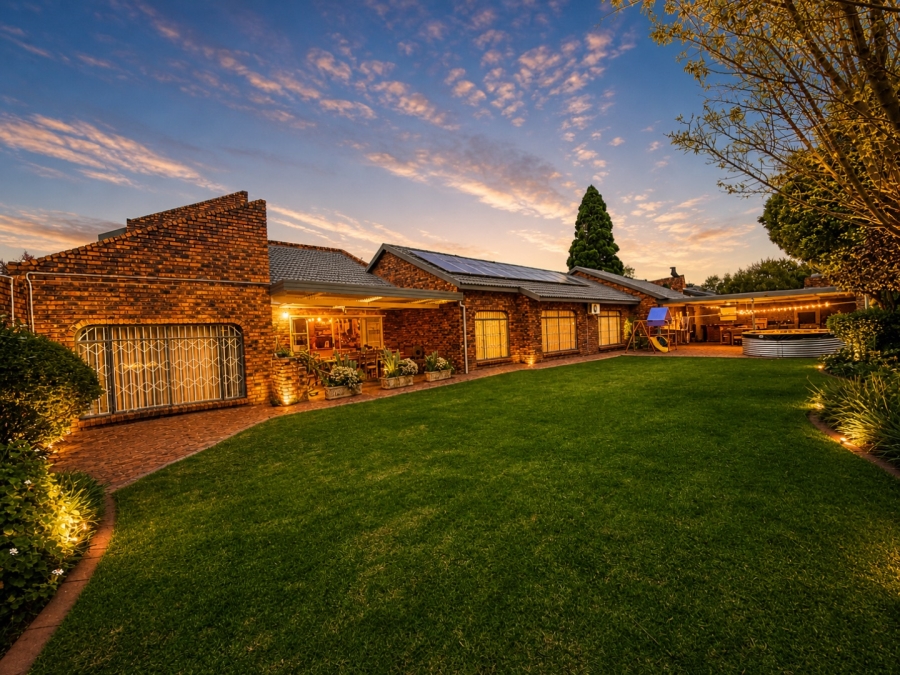 5 Bedroom Property for Sale in Vaalpark Free State